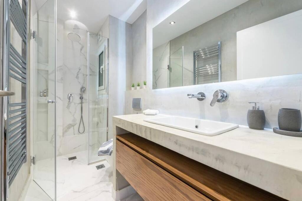 Syntagma H&B Apartment Atina Dış mekan fotoğraf