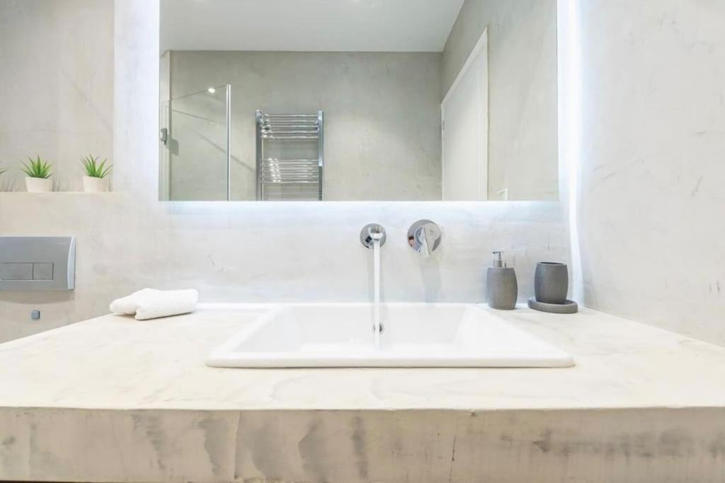 Syntagma H&B Apartment Atina Dış mekan fotoğraf