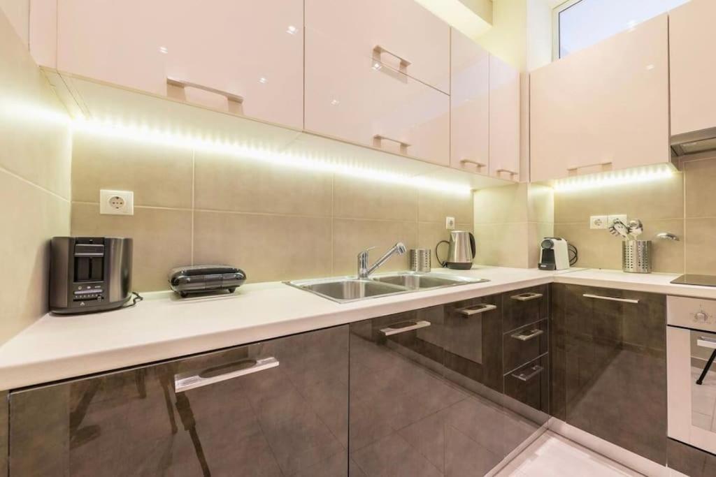 Syntagma H&B Apartment Atina Dış mekan fotoğraf