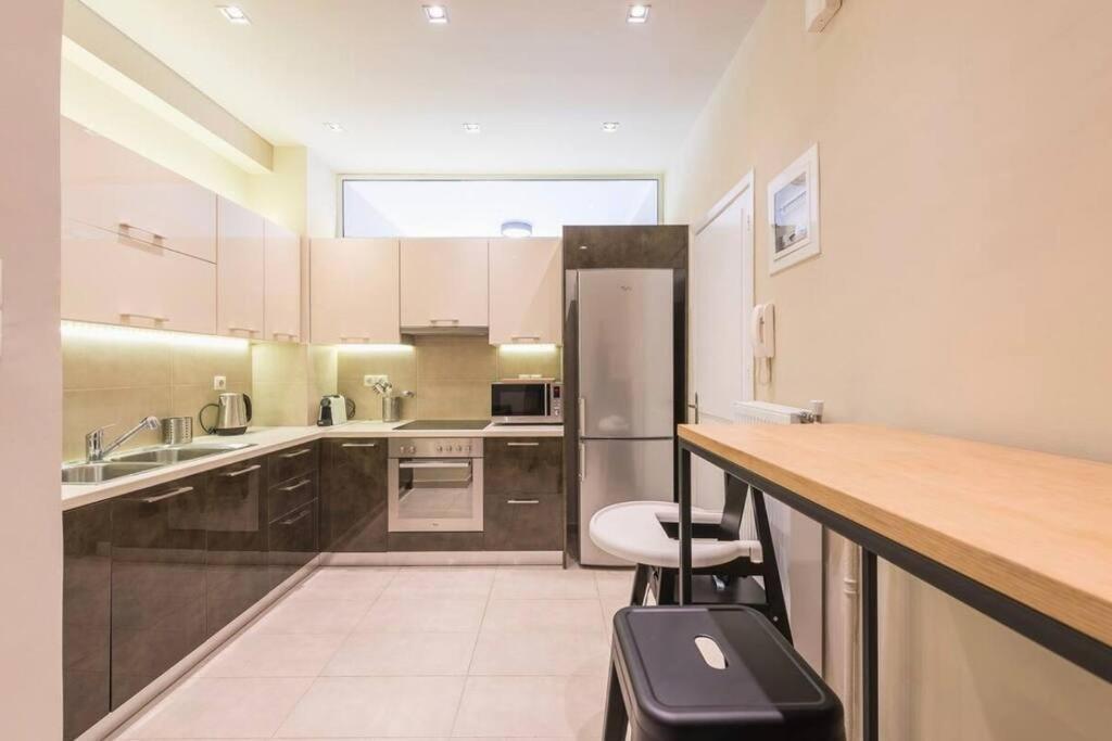 Syntagma H&B Apartment Atina Dış mekan fotoğraf